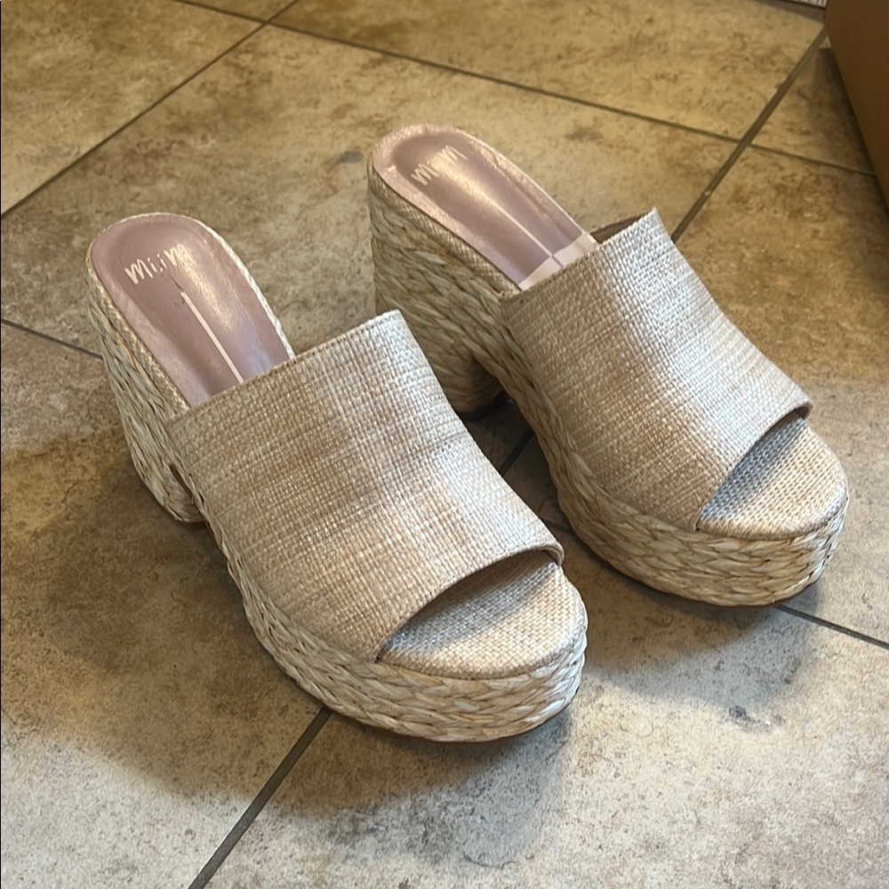 Mi.iM Cream Platform Mules with Textured Upper
